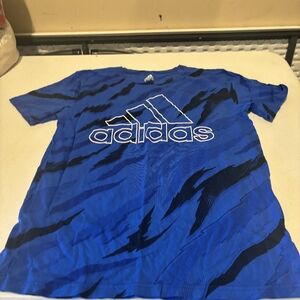 Adidas t shirt